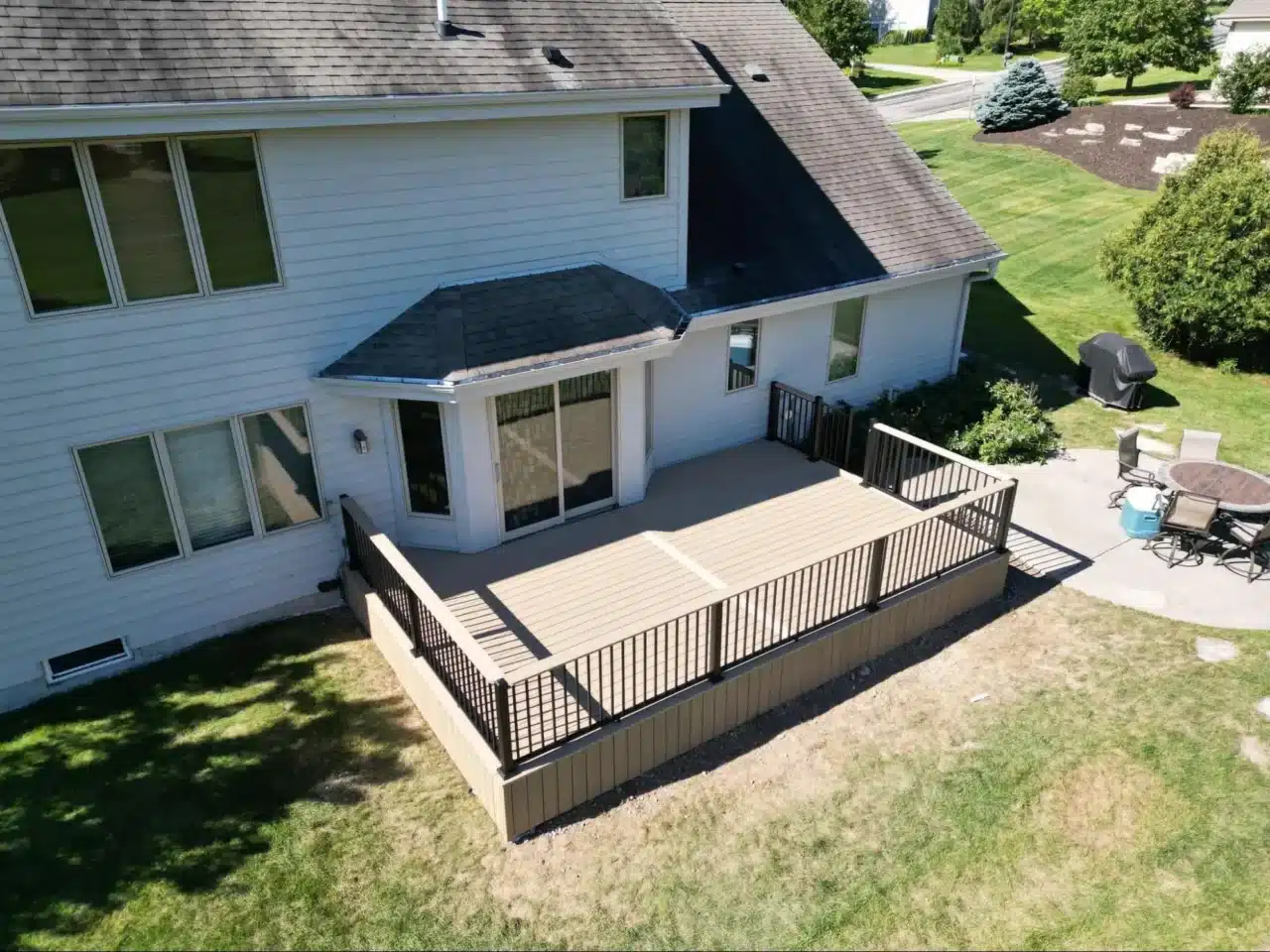 Deck Railing Contractor in Oconomowoc Wisconsin