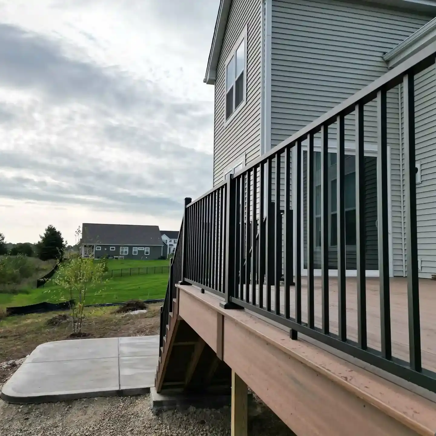 Deck railing 1 scaled copia