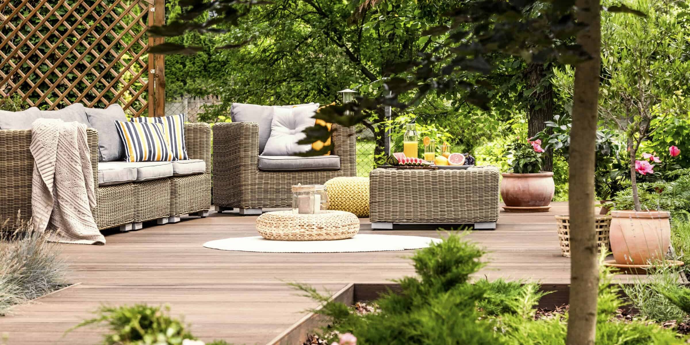 Custom deck builder in Washington, WI.