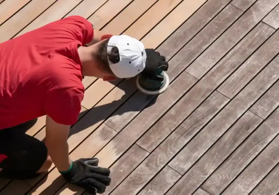 Deck builder in Washington, WI.