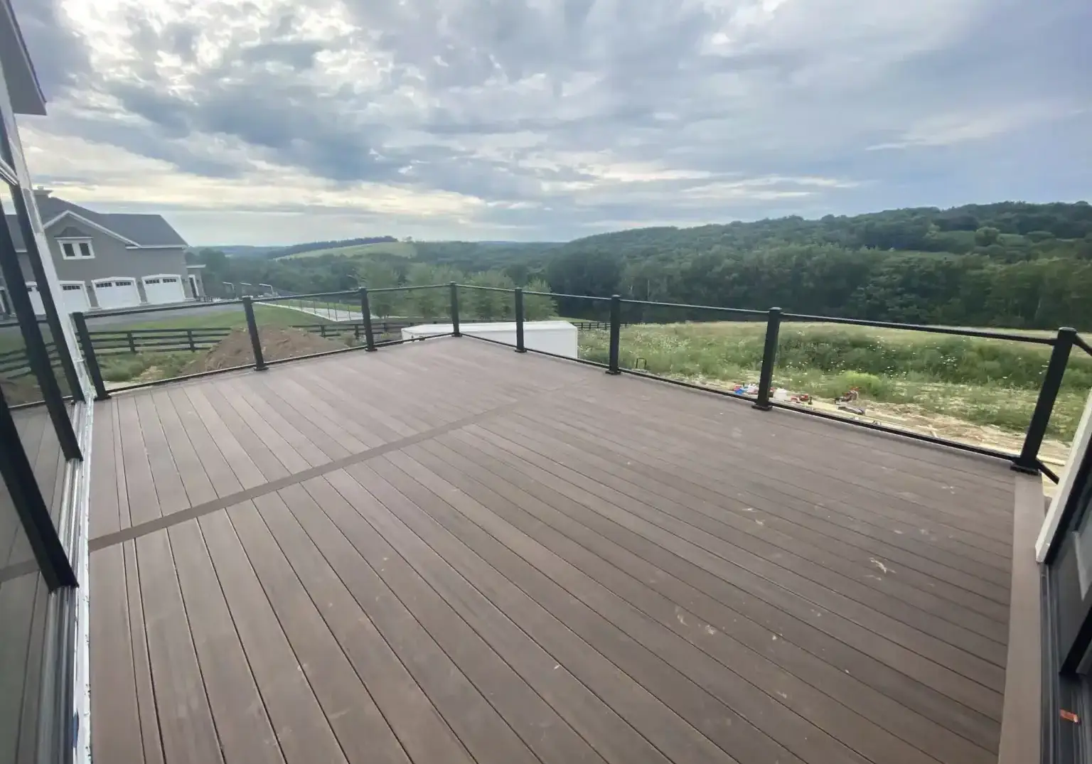 Wood decks vs composite decking which one is better