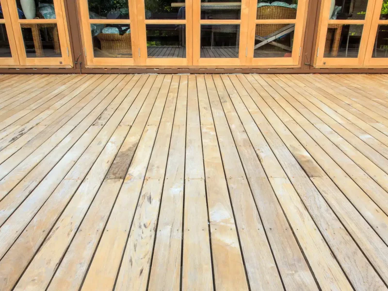 wood-deck-surface-deck-stripping-wisconsin